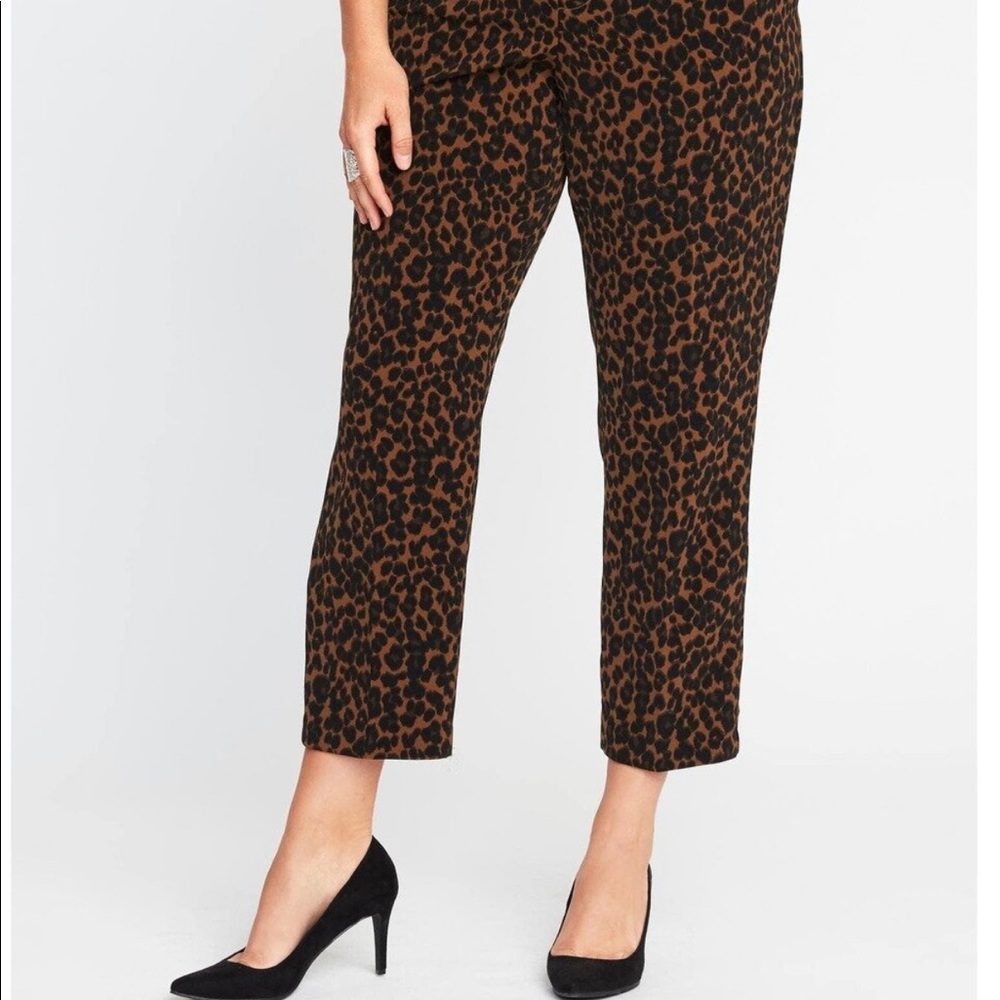 Old Navy Leopard Print Harper